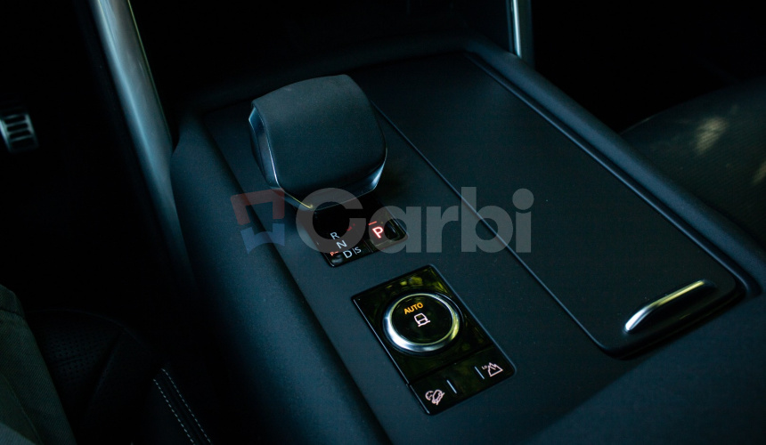 Land Rover Discovery 300 I6 D300 R-Dynamic HSE, 7 miestne, pano, webasto, plná výbava, ŤZ, DPH