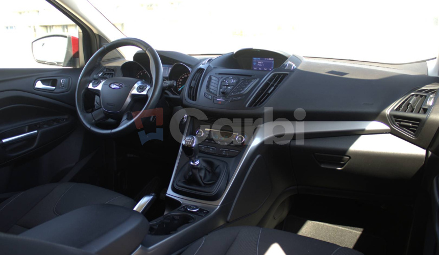 Ford Kuga 1.5 EcoBoost Titanium FWD