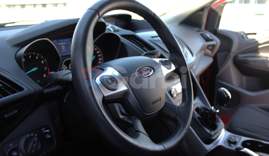 Ford Kuga 1.5 EcoBoost Titanium FWD