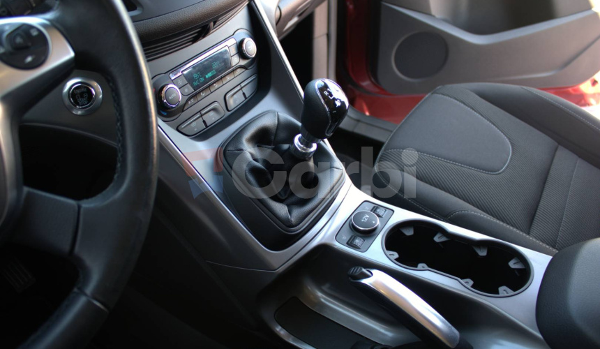 Ford Kuga 1.5 EcoBoost Titanium FWD