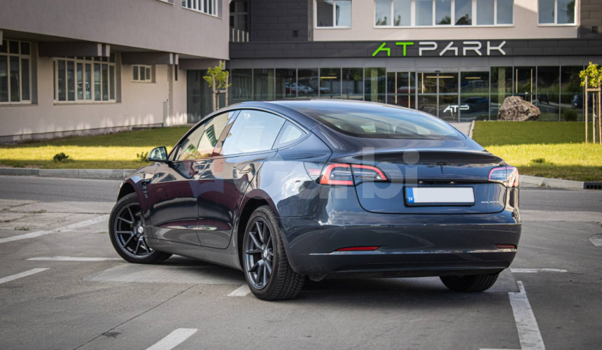 Tesla Model 3 Long Range 4x4 Premium Sound, odpočet DPH