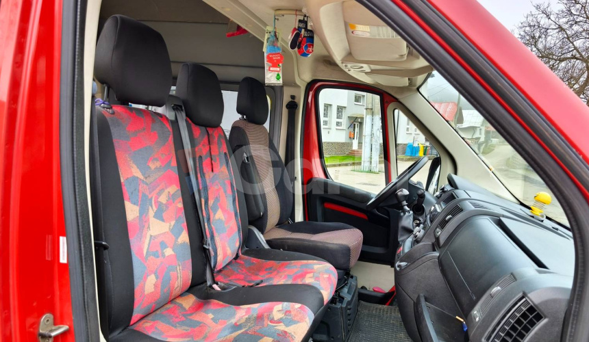 Citroën Jumper L2H2 2.2 HDI Úprava 3+3 sedadlá