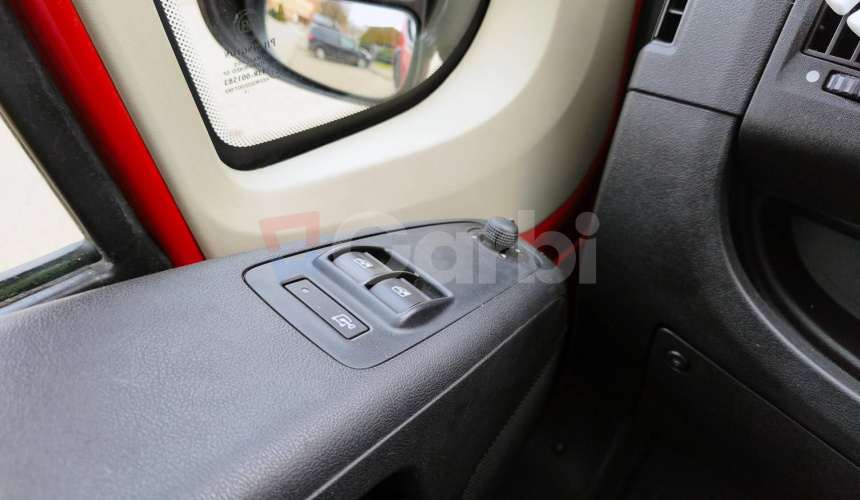 Citroën Jumper L2H2 2.2 HDI Úprava 3+3 sedadlá