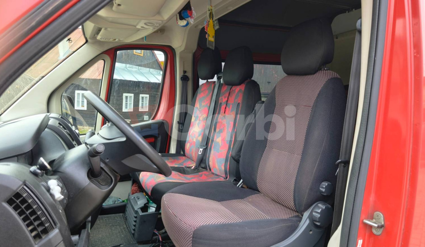 Citroën Jumper L2H2 2.2 HDI Úprava 3+3 sedadlá