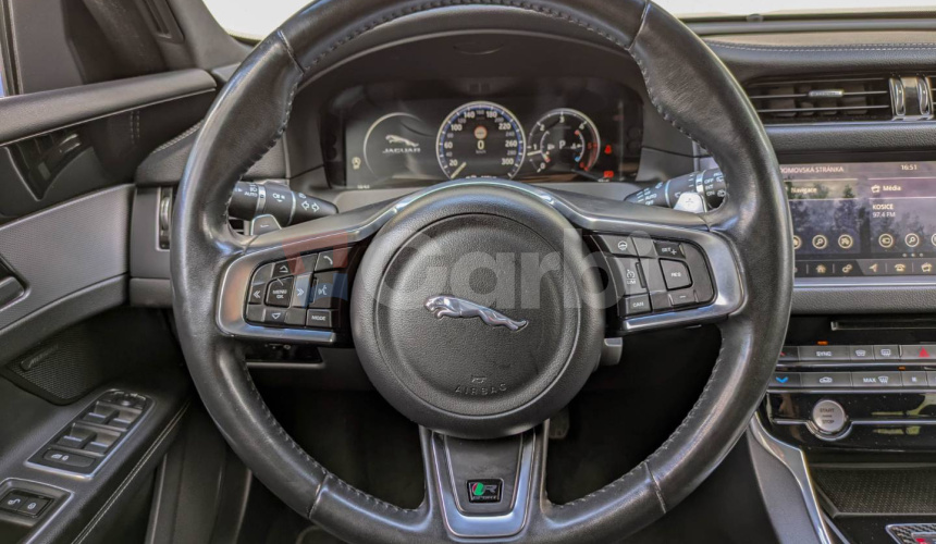Jaguar XF Sportbrake 2.0D I4 240k R-Sport AWD Auto