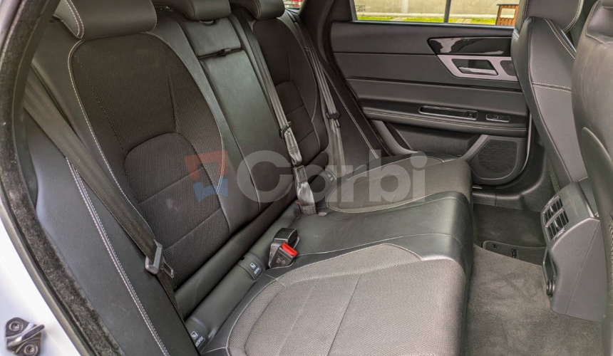 Jaguar XF Sportbrake 2.0D I4 240k R-Sport AWD Auto