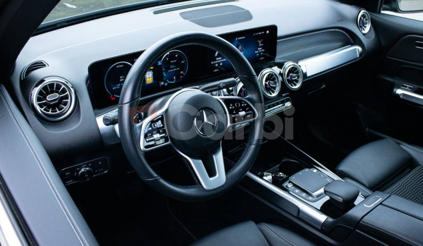 Mercedes-Benz GLB 200d A/T