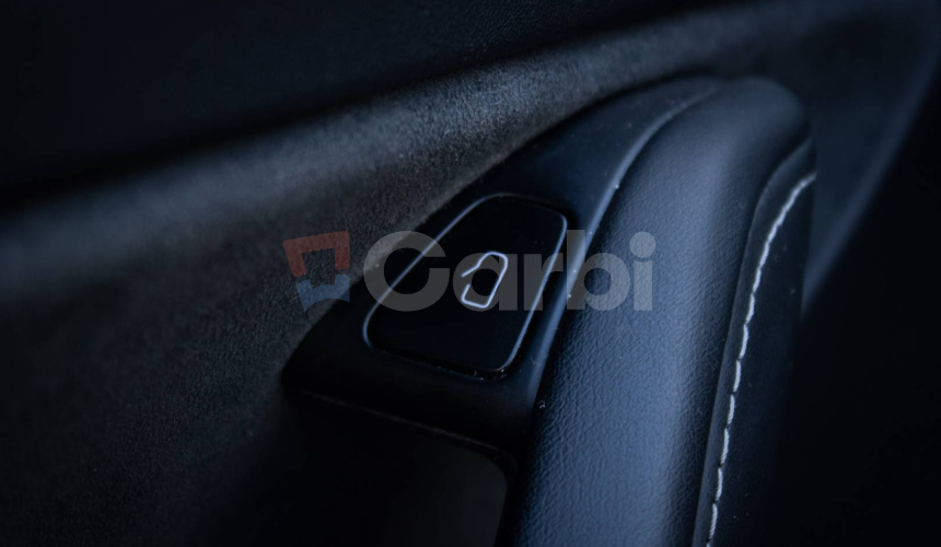 Tesla Model Y Long Range Dual Motor 82 kWh batéria, 1. majiteľ, tepelné čerpadlo, biely int.