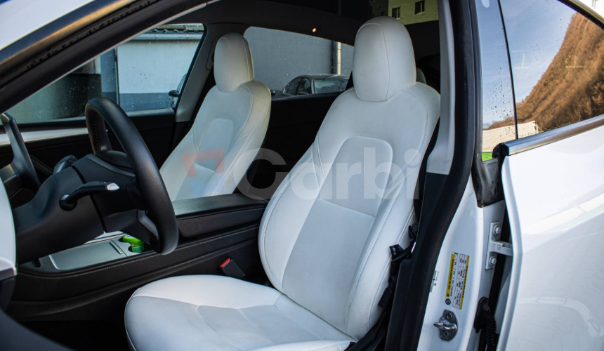 Tesla Model Y Long Range Dual Motor 82 kWh batéria, 1. majiteľ, tepelné čerpadlo, biely int.