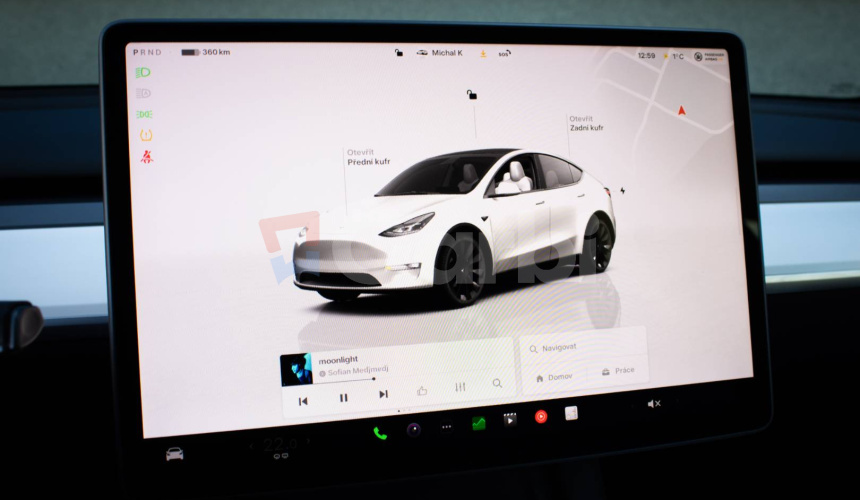 Tesla Model Y Long Range Dual Motor 82 kWh batéria, 1. majiteľ, tepelné čerpadlo, biely int.