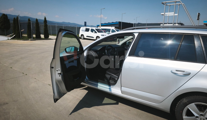Škoda Octavia Combi Greenline.