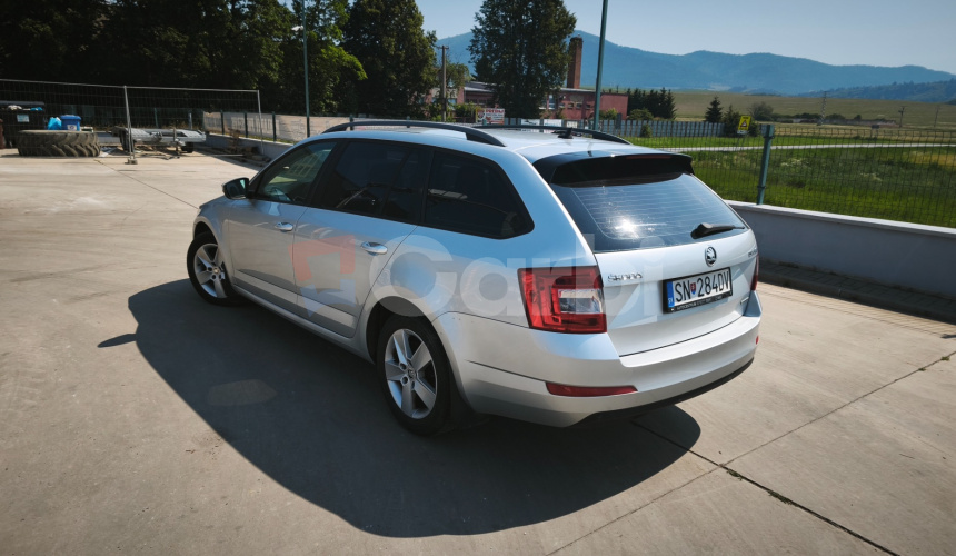 Škoda Octavia Combi Greenline.