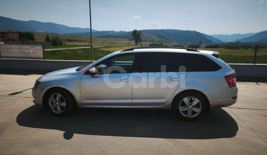 Škoda Octavia Combi Greenline.