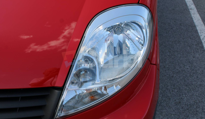 Renault Trafic 2.0 dci 84 kW