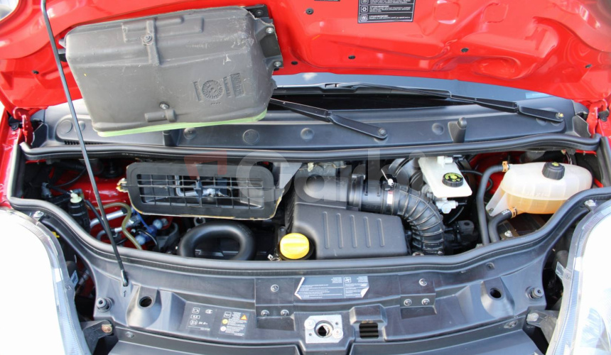 Renault Trafic 2.0 dci 84 kW