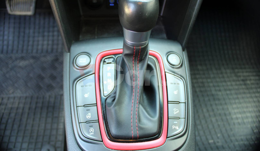 Hyundai Kona 1.6 T-GDi Style 4WD A/T
