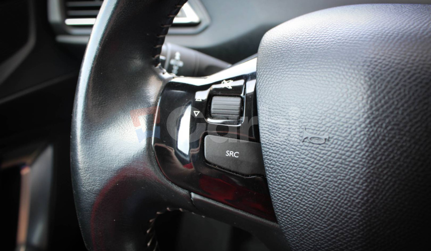 Peugeot 308 1,2i 81kW PureTech/Navi Vymenené rozvody / servisná knižka