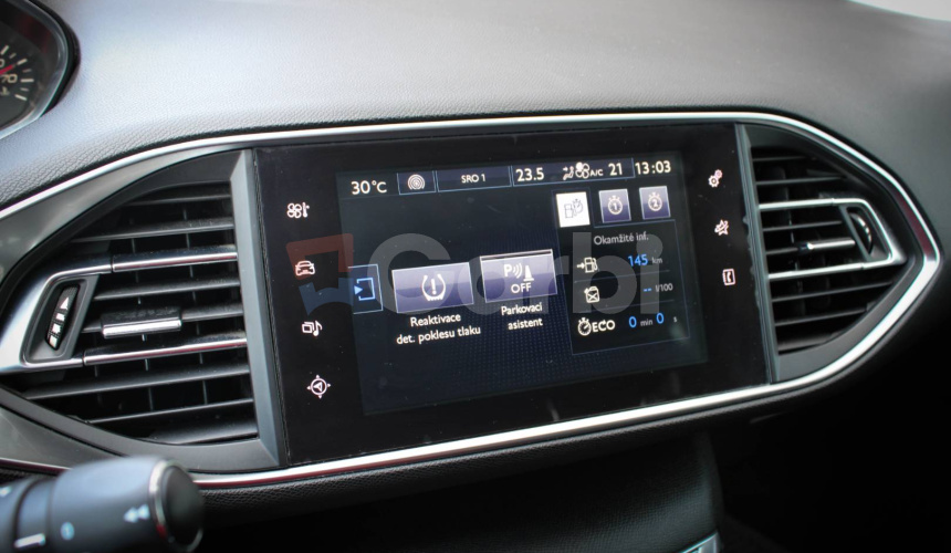 Peugeot 308 1,2i 81kW PureTech/Navi Vymenené rozvody / servisná knižka