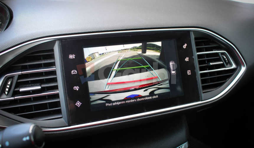 Peugeot 308 1,2i 81kW PureTech/Navi Vymenené rozvody / servisná knižka