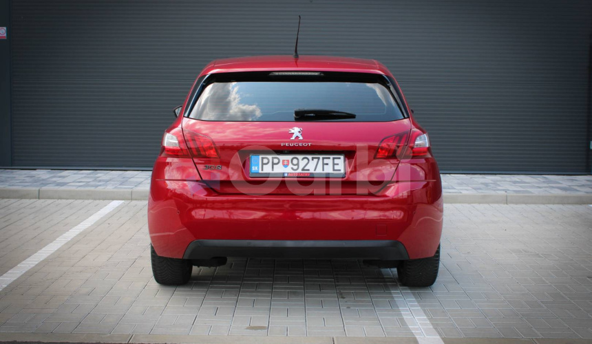 Peugeot 308 1,2i 81kW PureTech/Navi Vymenené rozvody / servisná knižka