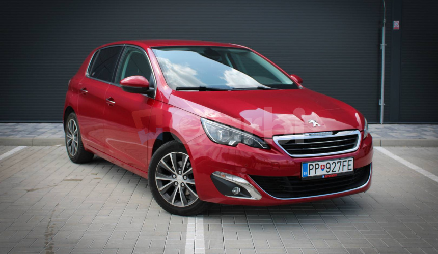 Peugeot 308 1,2i 81kW PureTech/Navi Vymenené rozvody / servisná knižka