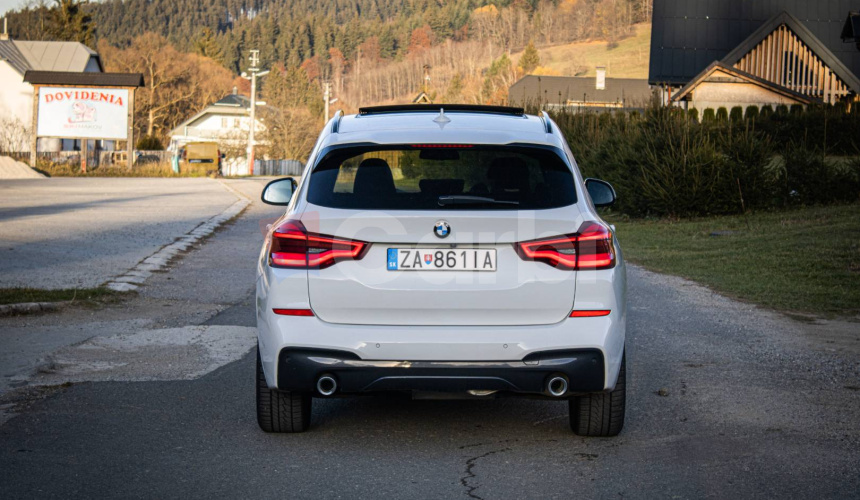 BMW X3 xDrive 20d Msport, Panoráma, HUD, Keylles-go, ambient, El ťažné, po servise