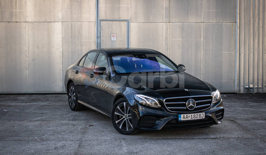 Mercedes-Benz E trieda Sedan 220d 4Matic 9G tronic AMG, HUD, Distronic plus, lane asist, Multib