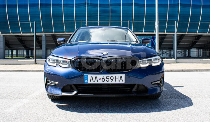 BMW Rad 3 330d xDrive A/T