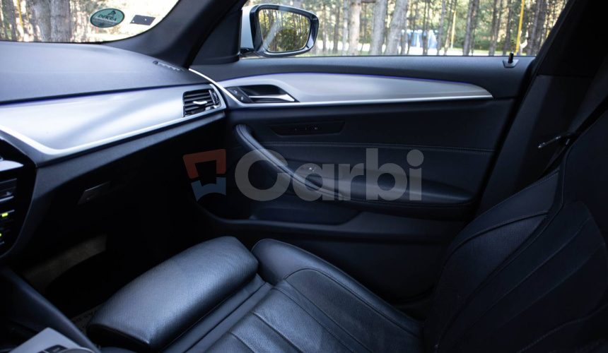 BMW Rad 5 530d xDrive A/T
