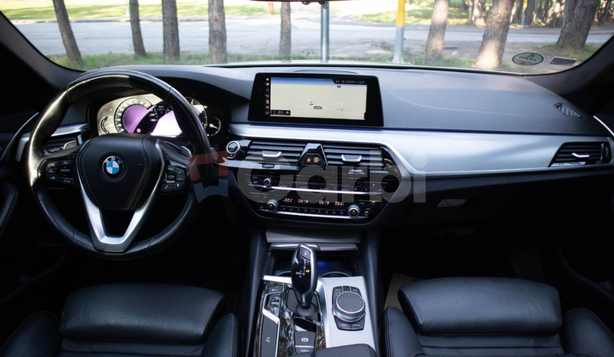 BMW Rad 5 530d xDrive A/T