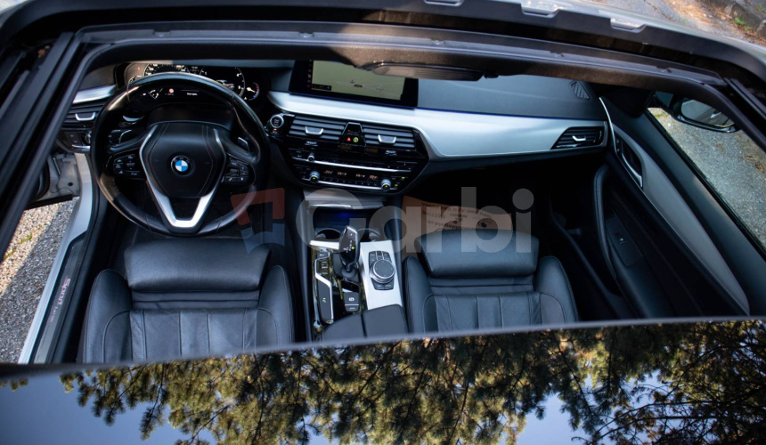 BMW Rad 5 530d xDrive A/T