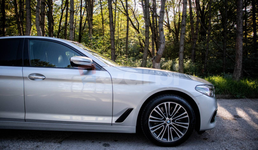 BMW Rad 5 530d xDrive A/T