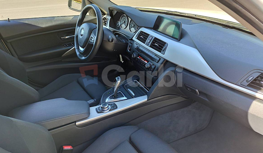 BMW Rad 3 320d xDrive A/T