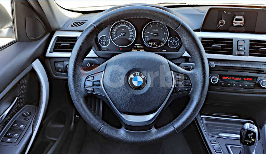 BMW Rad 3 320d xDrive A/T