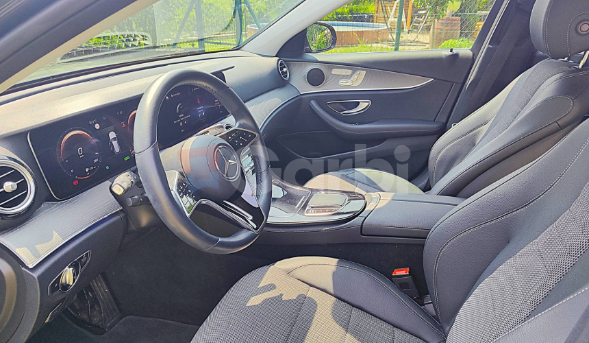 Mercedes-Benz E trieda Kombi 300 T d Avantgarde 4Matic 7-miestne