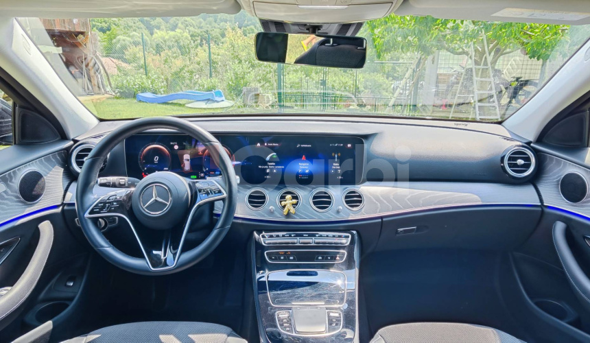 Mercedes-Benz E trieda Kombi 300 T d Avantgarde 4Matic 7-miestne