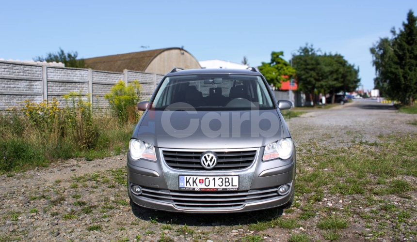 Volkswagen Touran 1.9 TDI DPF Conceptline DSG7